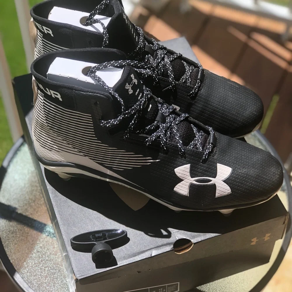 Under Armour Black & White Football Cleats - Picture 3 of 10